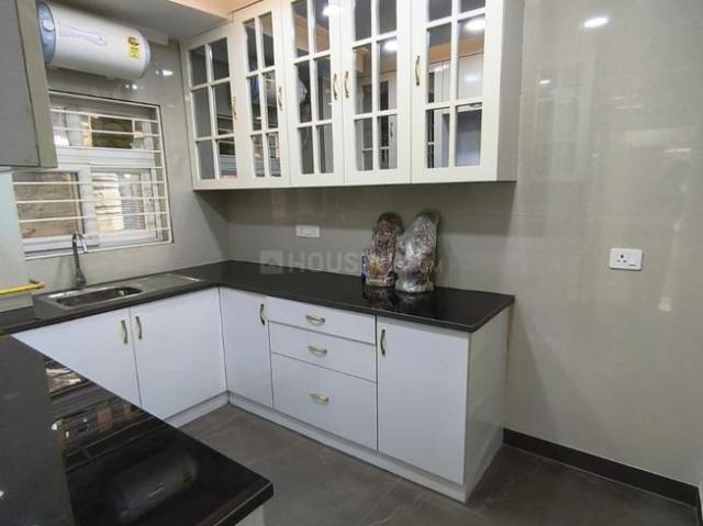 4 BHK Apartment in Sarita Vihar for rent New Delhi. The reference number is 21071088
