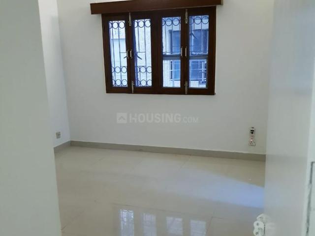4 BHK Apartment in Sarita Vihar for resale New Delhi. The reference number is 16503296