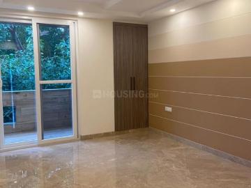 4 BHK Apartment in Sarita Vihar for resale New Delhi. The reference number is 20119658