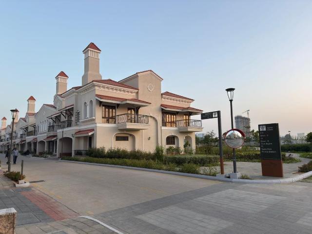 4 BHK Apartment in Sarjapur for rent Bengaluru. The reference number is 20866025