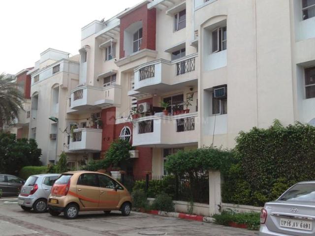 4 BHK Apartment in Sector PI for resale Greater Noida. The reference number is 21087694