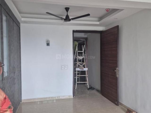 4 BHK Apartment in Sector 143 for rent Noida. The reference number is 21204643
