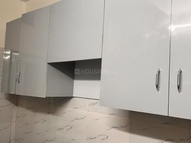 4 BHK Apartment in Sector 14 Dwarka for rent New Delhi. The reference number is 20633622