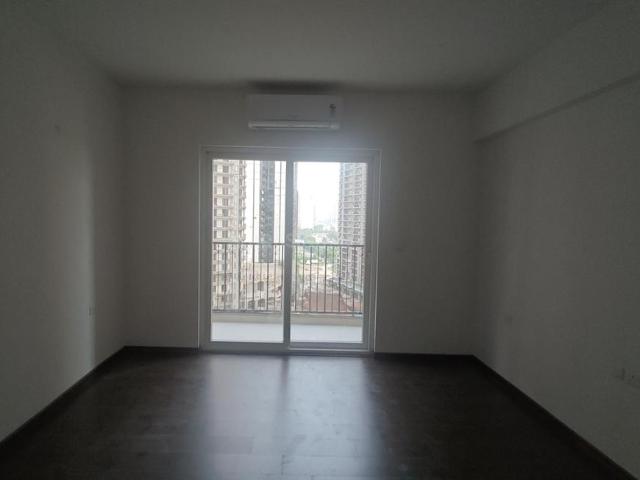 4 BHK Apartment in Sector 152 for rent Noida. The reference number is 21015422