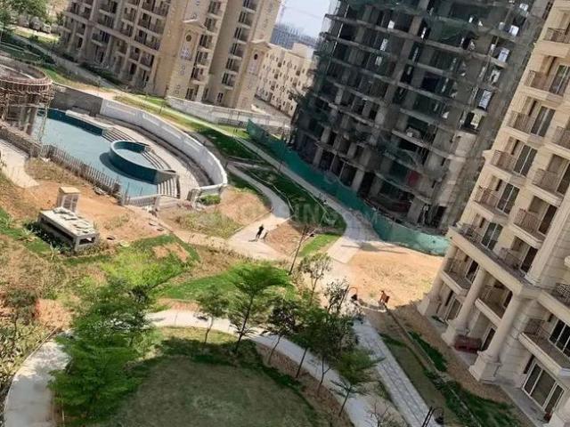 4 BHK Apartment in Sector 152 for resale Noida. The reference number is 20887017
