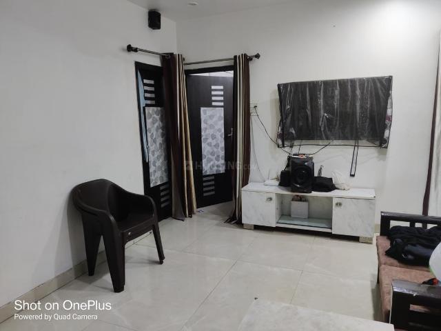 4 BHK Apartment in Sector 15 Rohini for resale New Delhi. The reference number is 13544320