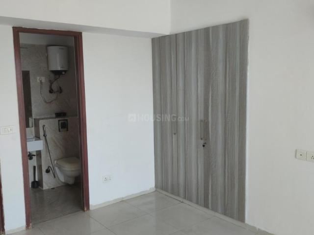 4 BHK Apartment in Sector 168 for rent Noida. The reference number is 21082936