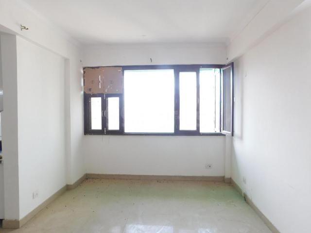 4 BHK Apartment in Sector 18 Dwarka for rent New Delhi. The reference number is 9196399