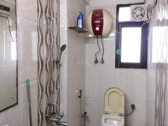 4 BHK Apartment in Sector 18 Dwarka for resale New Delhi. The reference number is 21322365