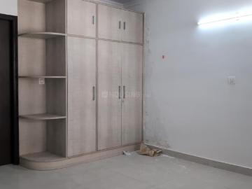 4 BHK Apartment in Sector 19 Dwarka for rent New Delhi. The reference number is 19764880