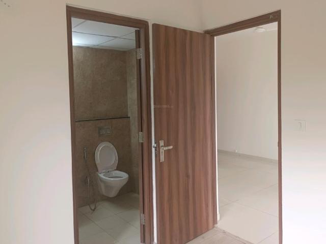 4 BHK Apartment in Sector 102 for resale Gurgaon. The reference number is 17232891