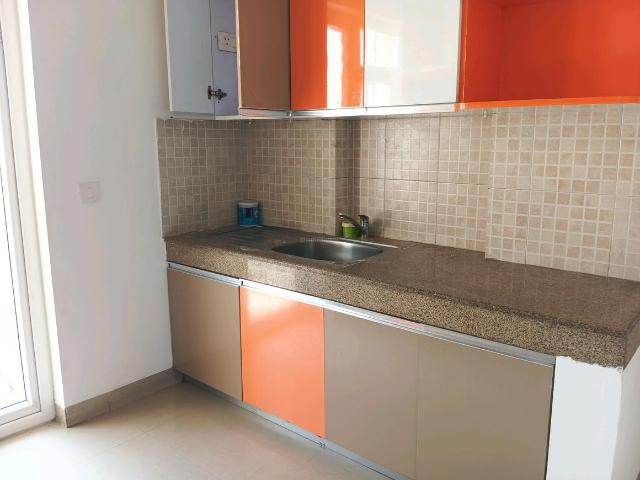 4 BHK Apartment in Sector 102 for resale Gurgaon. The reference number is 18527587