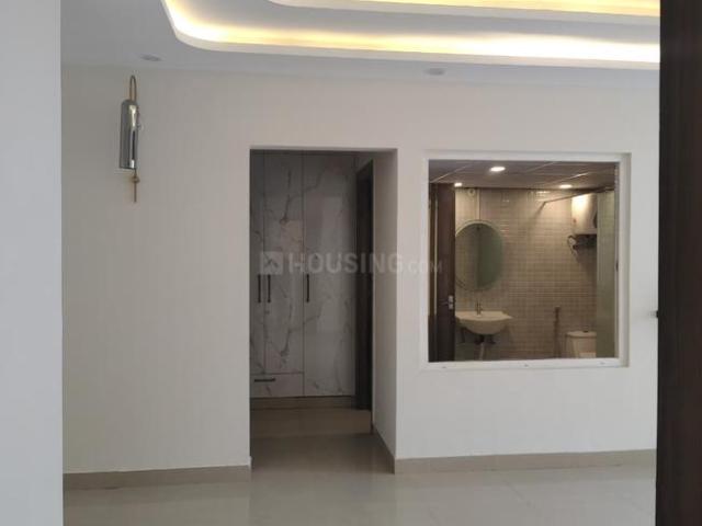 4 BHK Apartment in Sector 107 for rent Noida. The reference number is 19256642