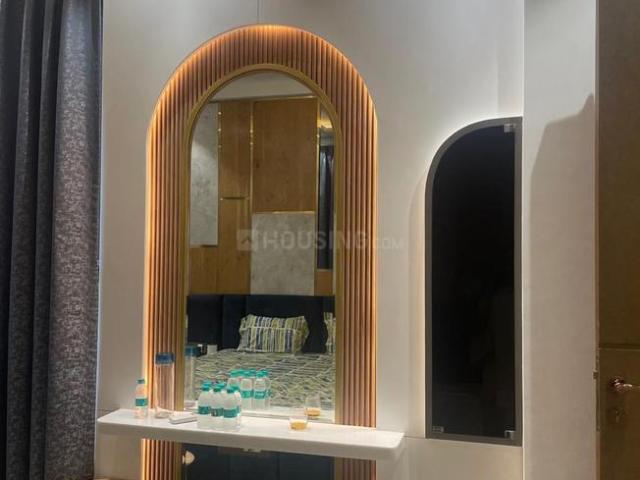 4 BHK Apartment in Sector 107 for rent Noida. The reference number is 19733611