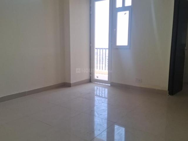 4 BHK Apartment in Sector 107 for rent Noida. The reference number is 20199787