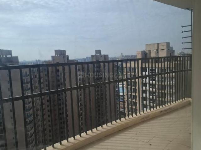 4 BHK Apartment in Sector 107 for rent Noida. The reference number is 20490130