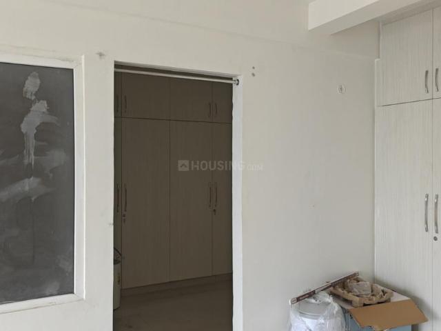 4 BHK Apartment in Sector 107 for rent Noida. The reference number is 20557422