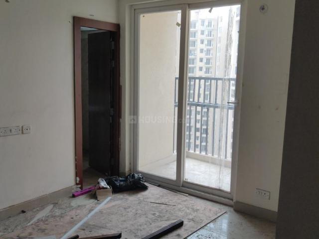 4 BHK Apartment in Sector 107 for rent Noida. The reference number is 20649111