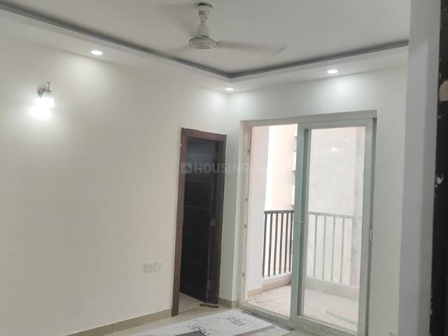 4 BHK Apartment in Sector 107 for rent Noida. The reference number is 20625452