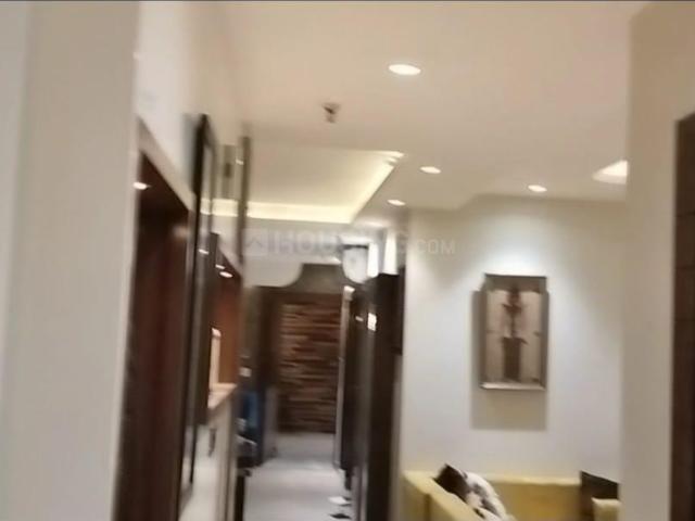 4 BHK Apartment in Sector 107 for rent Noida. The reference number is 20832261