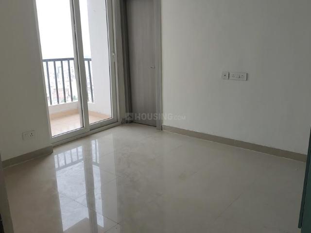 4 BHK Apartment in Sector 107 for rent Noida. The reference number is 20995749