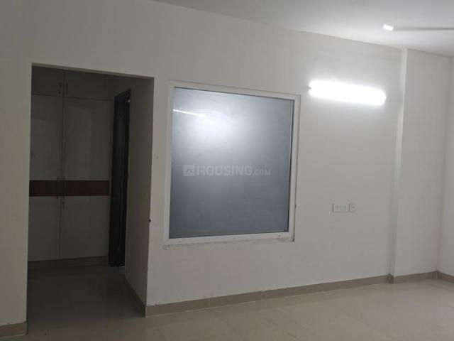 4 BHK Apartment in Sector 107 for rent Noida. The reference number is 20998765