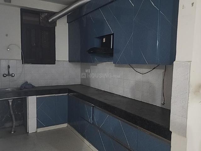4 BHK Apartment in Sector 107 for resale Noida. The reference number is 19301501