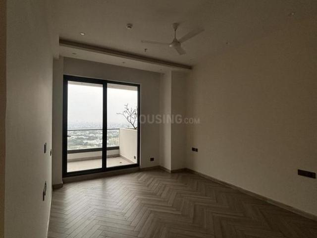 4 BHK Apartment in Sector 107 for resale Noida. The reference number is 19508471