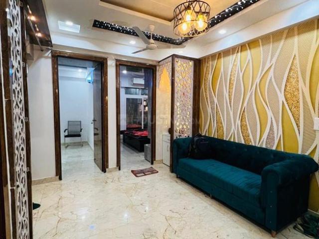 4 BHK Apartment in Sector 104 for resale Noida. The reference number is 17876141