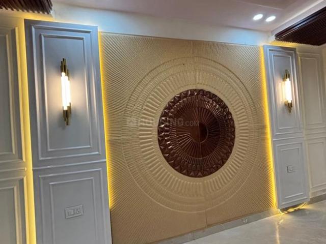 4 BHK Apartment in Sector 104 for resale Noida. The reference number is 20099837