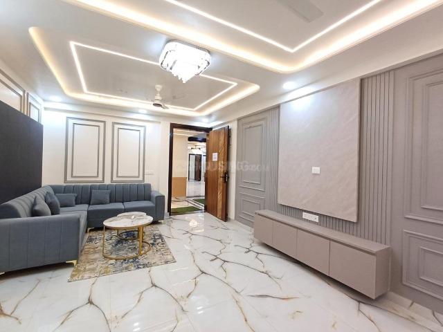 4 BHK Apartment in Sector 104 for resale Noida. The reference number is 20186303