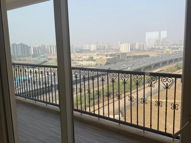 4 BHK Apartment in Sector 104 for resale Gurgaon. The reference number is 21114590