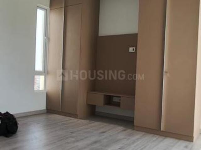 4 BHK Apartment in Sector 108 for rent Gurgaon. The reference number is 21070774