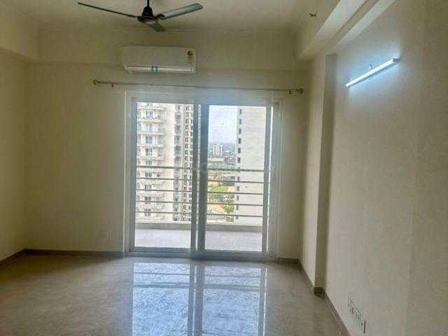 4 BHK Apartment in Sector 109 for rent Gurgaon. The reference number is 21093603