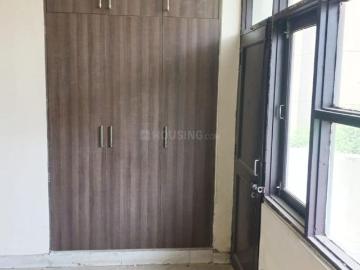 4 BHK Apartment in Sector 10 Dwarka for rent New Delhi. The reference number is 19908880