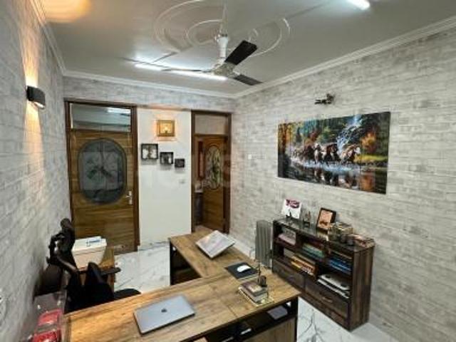 4 BHK Apartment in Sector 10 Dwarka for rent New Delhi. The reference number is 20919372
