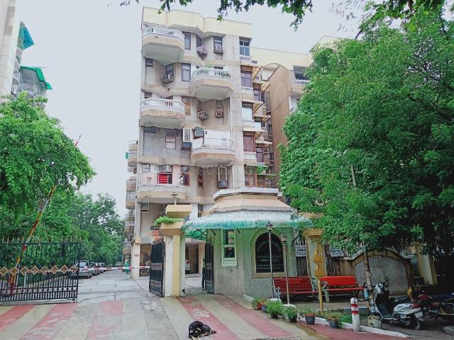 4 BHK Apartment in Sector 10 Dwarka for resale New Delhi. The reference number is 21198029