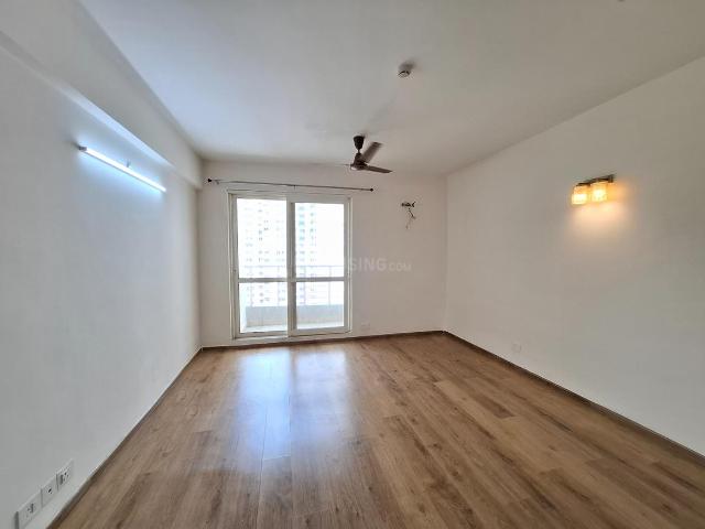 4 BHK Apartment in Sector 110 for rent Noida. The reference number is 20963000