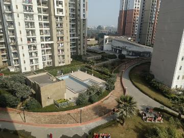 4 BHK Apartment in Sector 110 for resale Noida. The reference number is 19221429