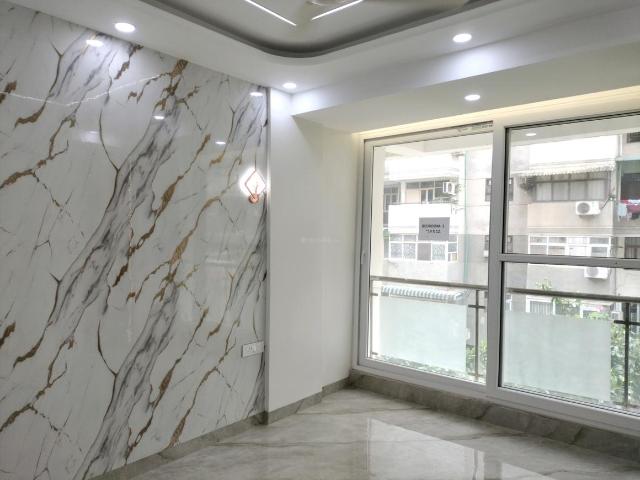 4 BHK Apartment in Sector 11 Dwarka for resale New Delhi. The reference number is 20674614