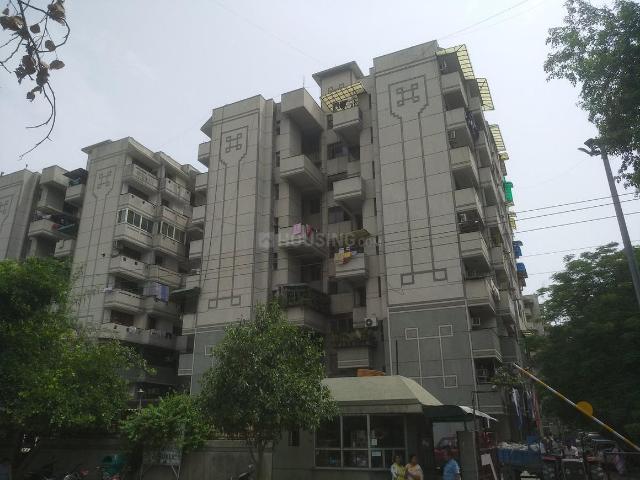 4 BHK Apartment in Sector 11 Dwarka for resale New Delhi. The reference number is 20942263