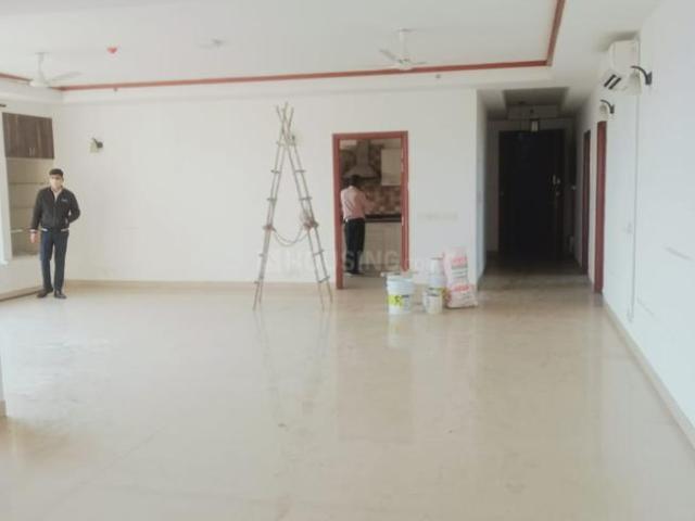4 BHK Apartment in Sector 128 for rent Noida. The reference number is 8415655