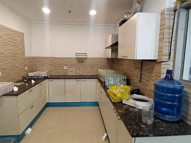 4 BHK Apartment in Sector 128 for rent Noida. The reference number is 18675975