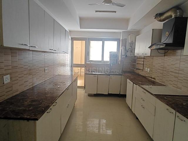 4 BHK Apartment in Sector 128 for rent Noida. The reference number is 18706724