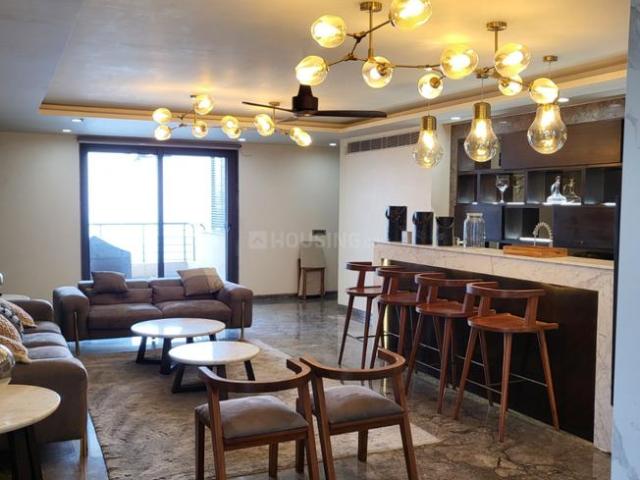 4 BHK Apartment in Sector 128 for rent Noida. The reference number is 19448440