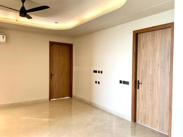 4 BHK Apartment in Sector 128 for rent Noida. The reference number is 19563689