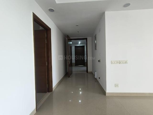 4 BHK Apartment in Sector 128 for rent Noida. The reference number is 19706186