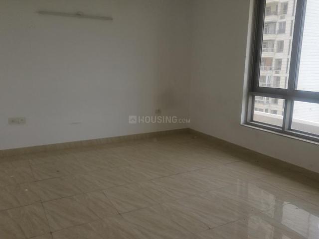 4 BHK Apartment in Sector 128 for rent Noida. The reference number is 20580429