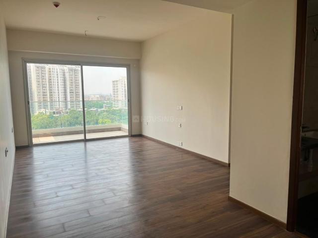 4 BHK Apartment in Sector 128 for rent Noida. The reference number is 21143297