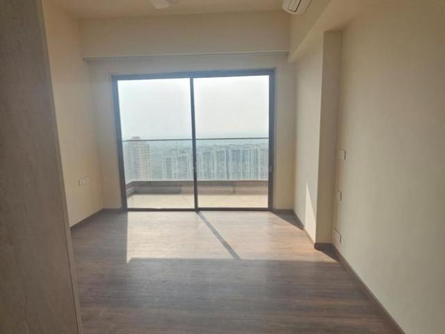 4 BHK Apartment in Sector 128 for resale Noida. The reference number is 21184279